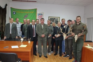 Ocjenjivači trofeja nakon završenog ispita