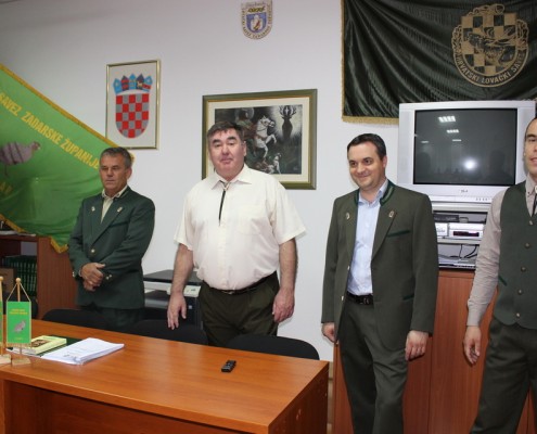 lovacki-savez-zadarske-zupanije-bogatiji-za-16-lovaca-i-5-lovocuvara-f79098af02e3446d50848fbeb1b0bf3a_gallery_single_view